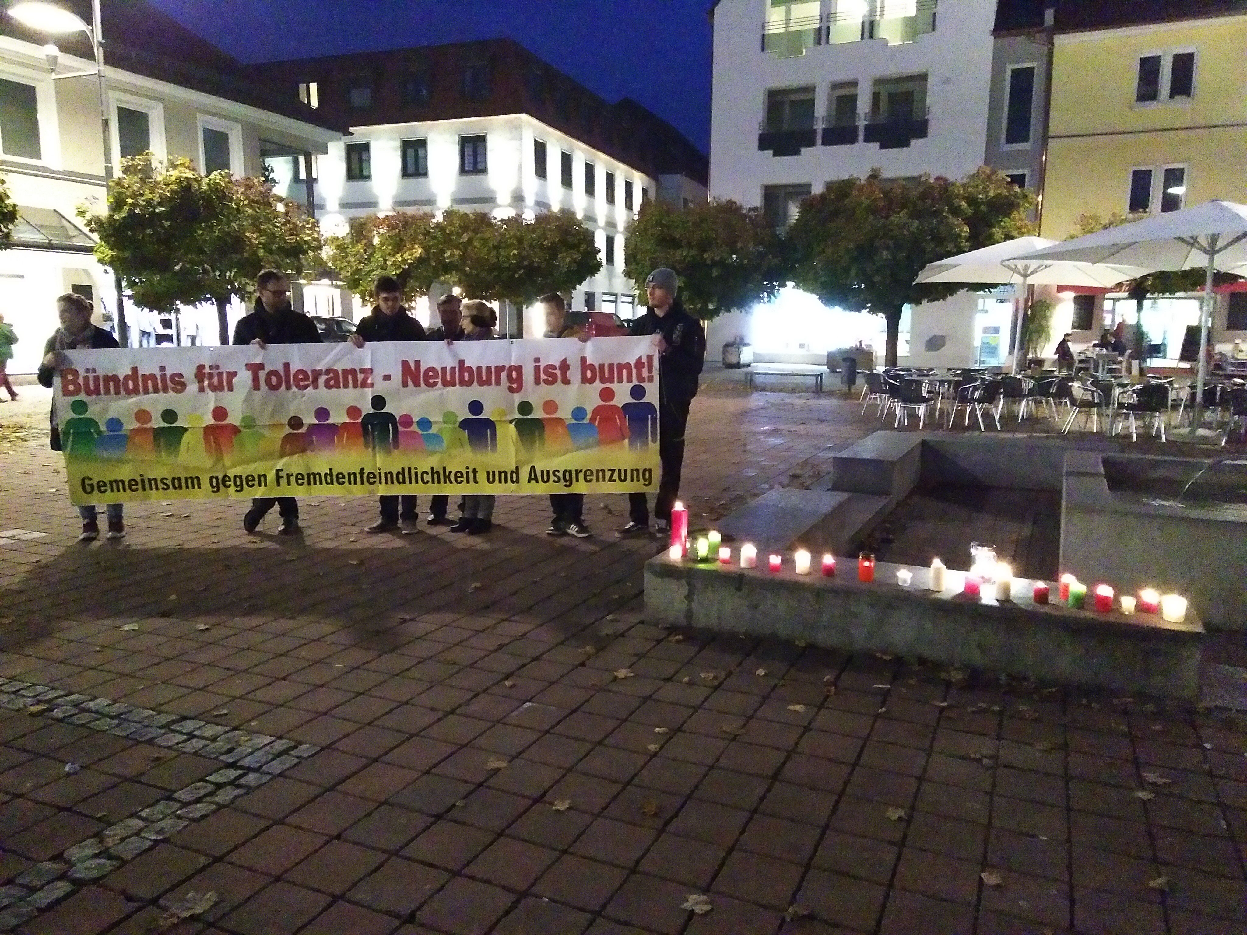 Mahnwache Sinninger Initiative in Neuburg